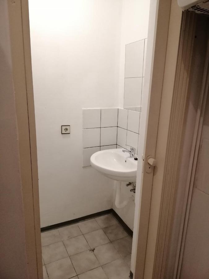 Momore Apartments Wina Bagian luar foto