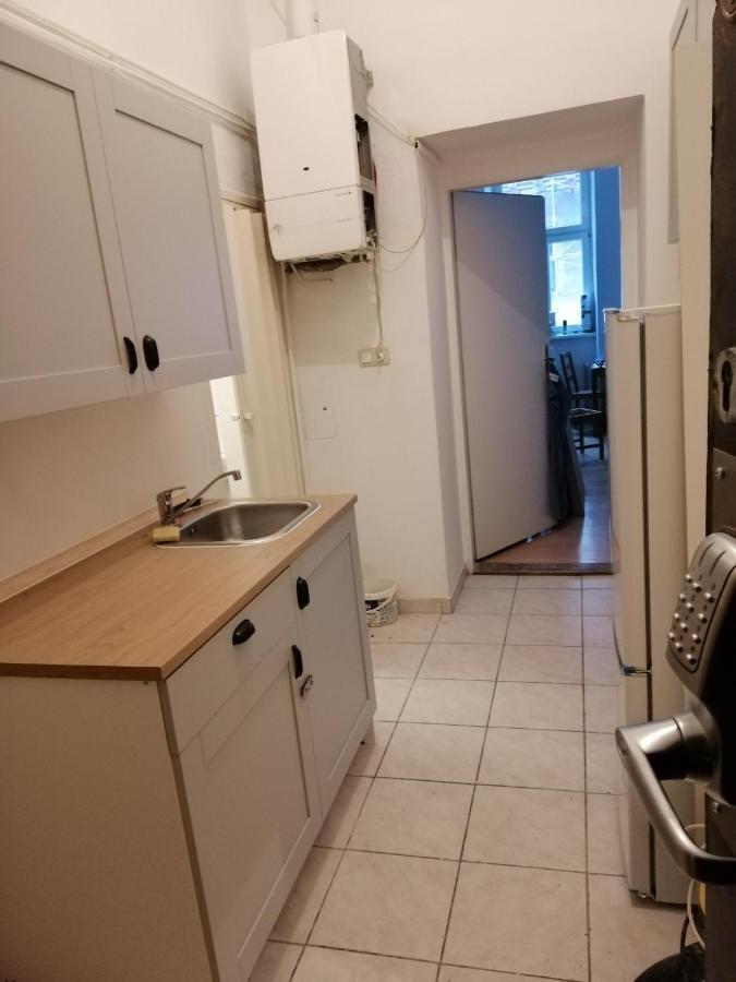 Momore Apartments Wina Bagian luar foto